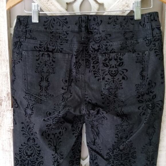 Bisou Bisou Women's Skinny Velvet Damask Print Denim Jeans in Black - Picture 6 of 6